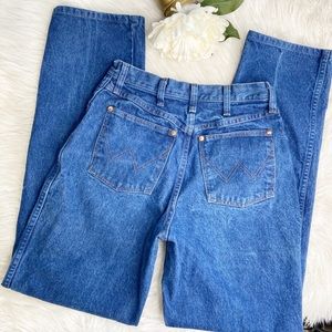 VTG Wrangler High Waisted Straight Leg Jeans